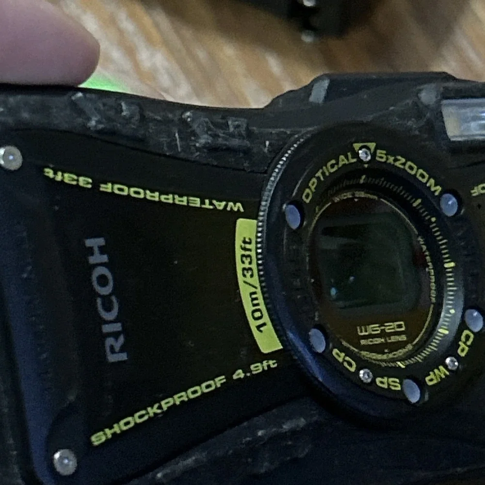 Ricoh WG WG-20 14.0MP Digital Waterproof Camera - Black - Tested W/Charger